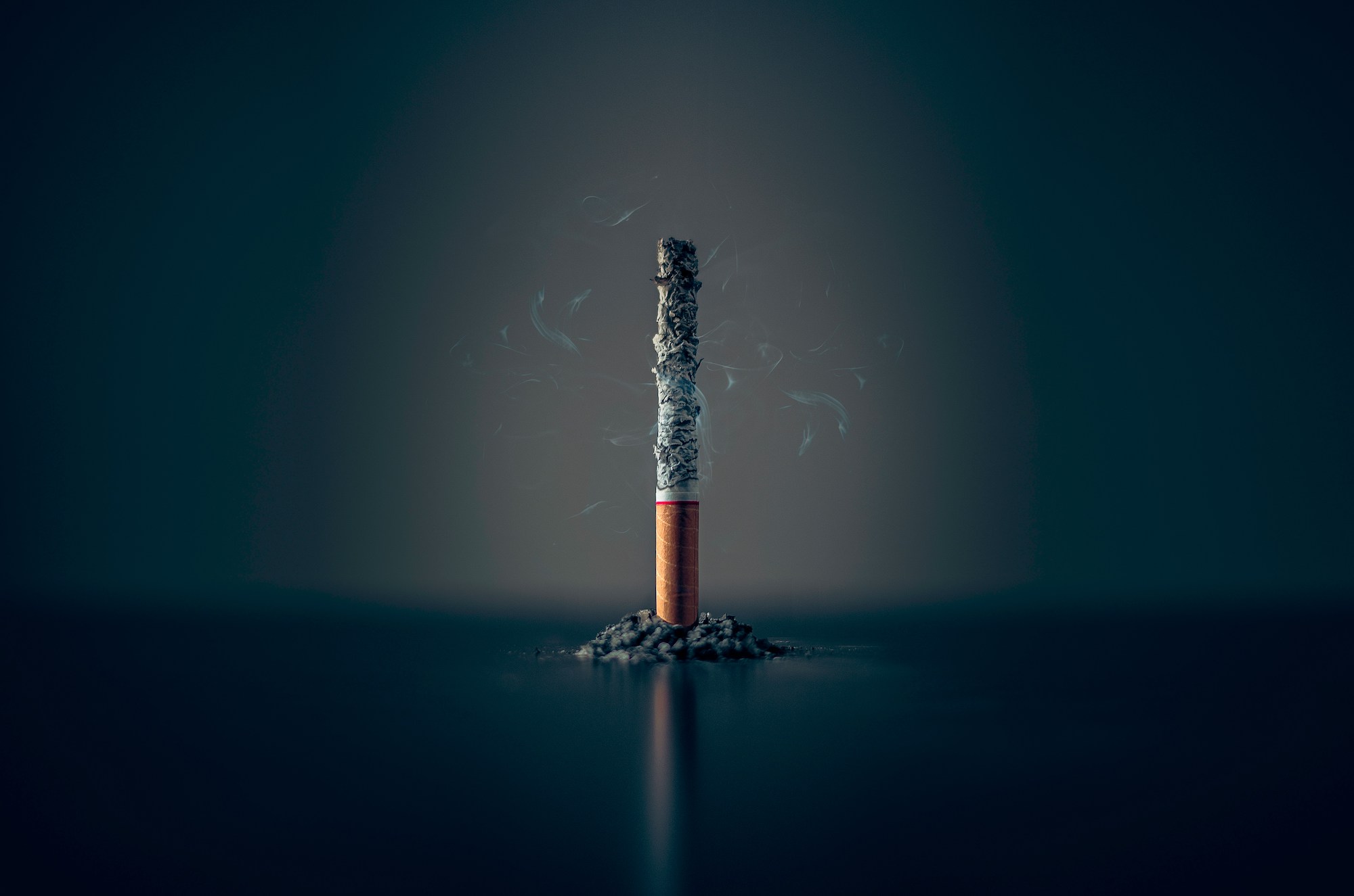 Ο κορυφαίος κατασκευαστής του IQOS αντιμετωπίζει ρυθμιστικές προκλήσεις: είναι πραγματικά πιο υγιεινό το κάπνισμα χωρίς καπνό;